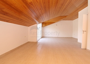 للبيع بشكل مستعجل - دوبلكس اربع غرق وصالة ضمن مجمع سكني في جيكجلي / الانيا 