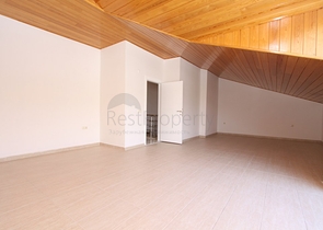 للبيع بشكل مستعجل - دوبلكس اربع غرق وصالة ضمن مجمع سكني في جيكجلي / الانيا 