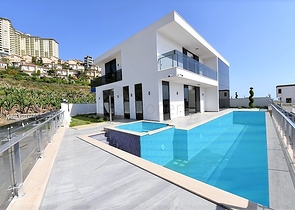 فلل حديثة في الانيا منطقة كارجي جاك / اطلالة بحر ساحرة 