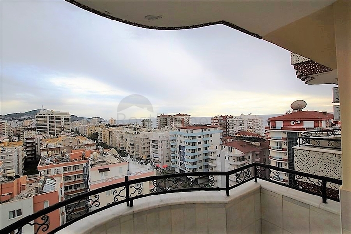 شقة عائلية واسعة - مفروشة - تصميم 1+3 - قريبة من الشاطئ في مهموتلار / الانيا 