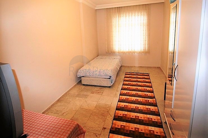 شقة عائلية واسعة - مفروشة - تصميم 1+3 - قريبة من الشاطئ في مهموتلار / الانيا 