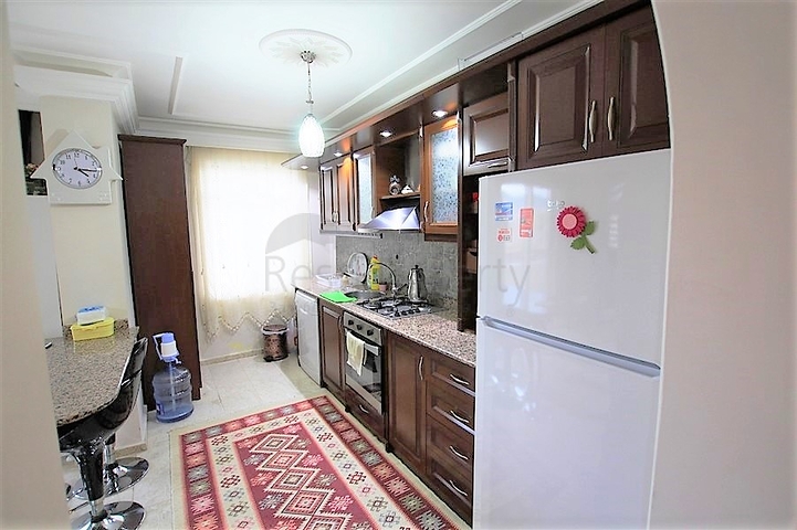 شقة عائلية واسعة - مفروشة - تصميم 1+3 - قريبة من الشاطئ في مهموتلار / الانيا 