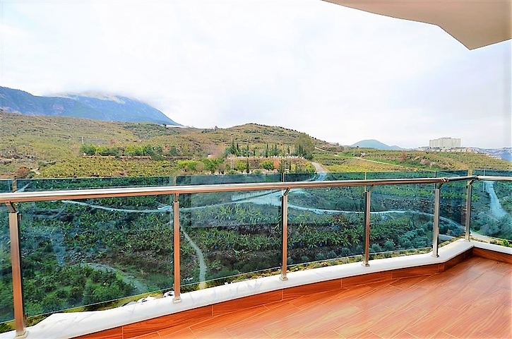 اسكن او استثمر - شقة فاخرة بتصميم غرفة وصالة ضمن مجمع 5 نجوم في الانيا 