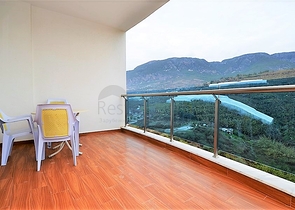 اسكن او استثمر - شقة فاخرة بتصميم غرفة وصالة ضمن مجمع 5 نجوم في الانيا 