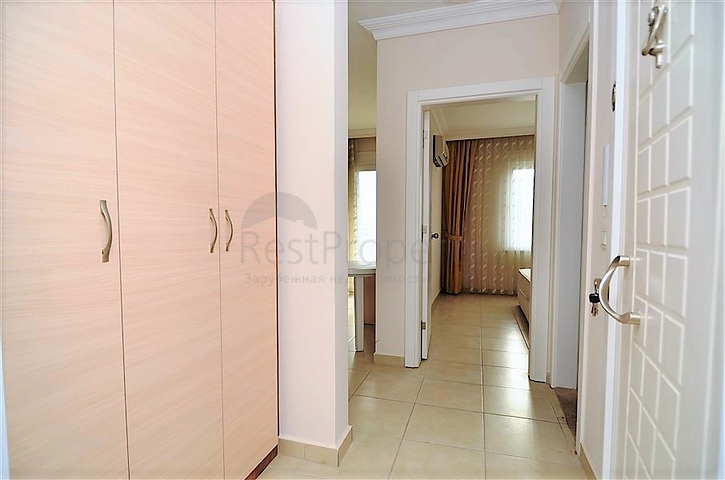 شقة من تصميم غرفة نوم وصالة - مؤثثة ضمن مجمع في منطقة حيوية ضمن مهموتلار