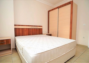 شقة من تصميم غرفة نوم وصالة - مؤثثة ضمن مجمع في منطقة حيوية ضمن مهموتلار