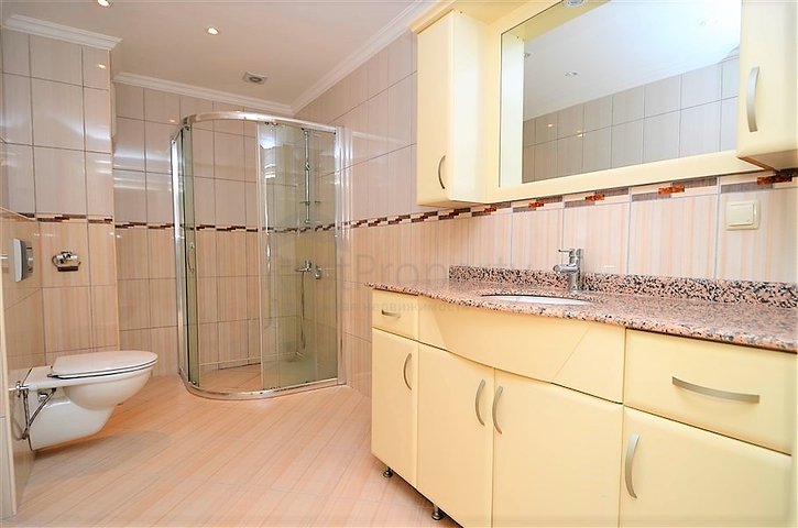 شقة غرفتين وصالة في محمودلار / الانيا ،