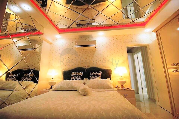 شقة فاخرة - مجمع سكني حديث - في مهموتلار / الانيا 