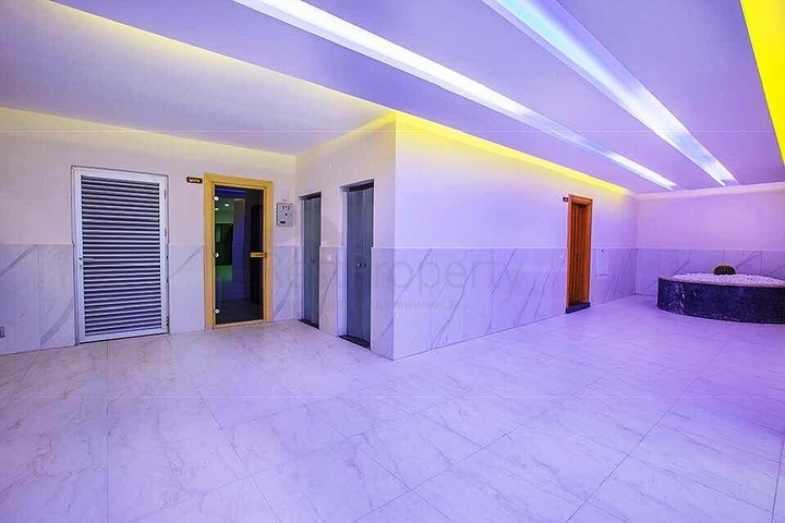 شقة فاخرة - مجمع سكني حديث - في مهموتلار / الانيا 