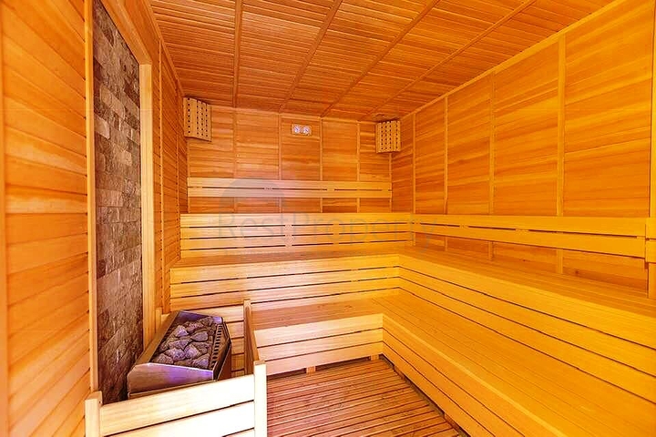 شقة فاخرة - مجمع سكني حديث - في مهموتلار / الانيا 