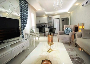 شقة فاخرة - مجمع سكني حديث - في مهموتلار / الانيا 