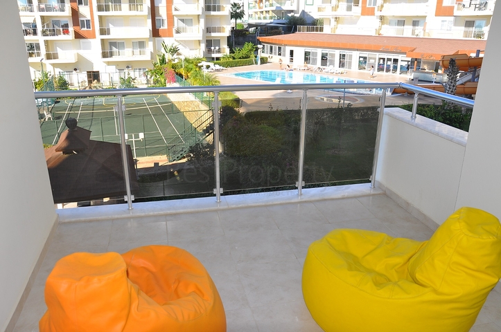 شقة غرفتين وصالة مفروشة ضمن مجمع عائلي في الانيا - افسلار 