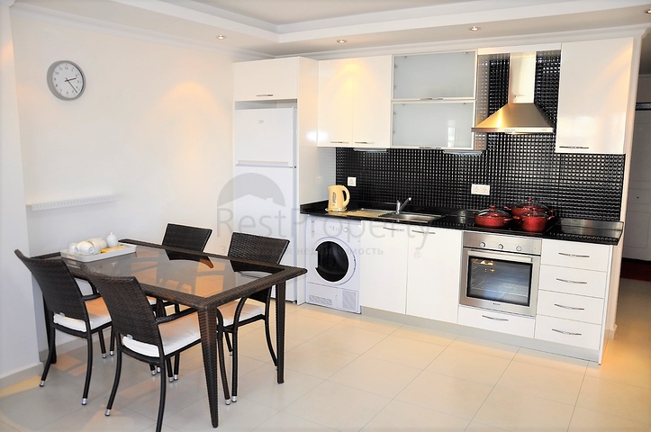 شقة غرفتين وصالة مفروشة ضمن مجمع عائلي في الانيا - افسلار 