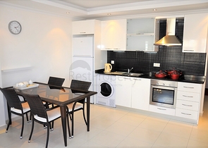 شقة غرفتين وصالة مفروشة ضمن مجمع عائلي في الانيا - افسلار 