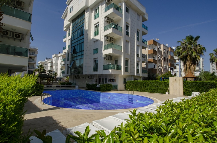 شقة 1 + 1 مع أثاث في مجمع في ليمان على بعد 400 م من البحر