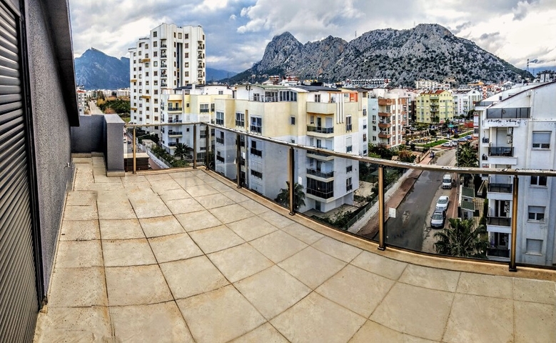 شقق 2 + 1 في مشروع جديد في كونيالتي انطاليا