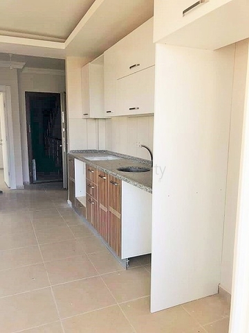 شقة غرفة نوم وصالة بسعر مميز في الانيا 