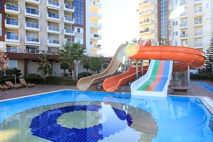 شقة غرفة وصالة مفروشة ضمن مجمع خمس نجوم في افسلار/ الانيا 