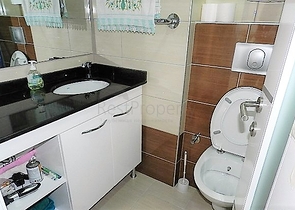 شقة غرفة وصالة مفروشة ضمن مجمع خمس نجوم في افسلار/ الانيا 