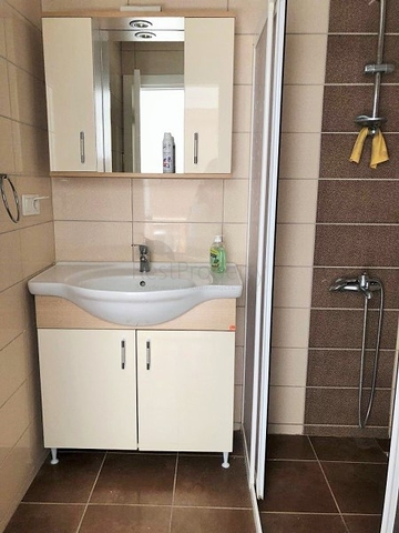 بتصميم غرفة نوم وصالة - شقة مؤثثة للبيع في مهموتلار - الانيا 