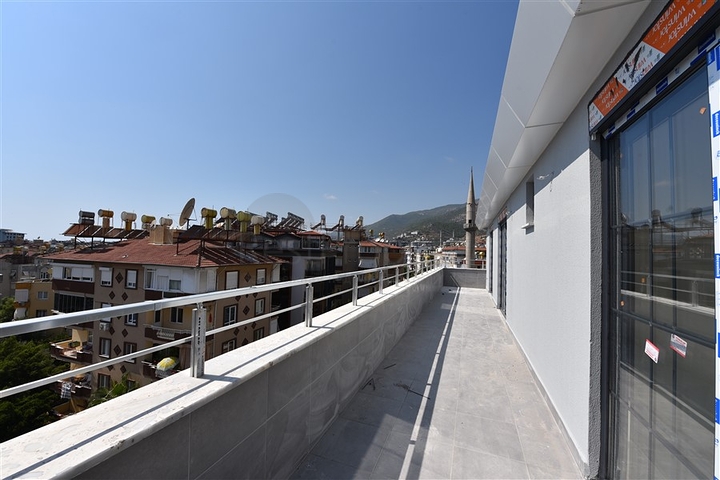 موقع مميز - دوبلكس عائلية 5 غرف وصالة - مركز الانيا 