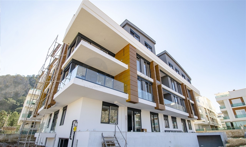 مشروع قيد الإنشاء في كونيالتي أنطاليا