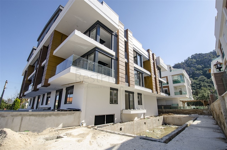 مشروع قيد الإنشاء في كونيالتي أنطاليا