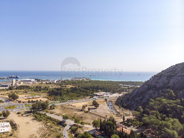 مشروع قيد الإنشاء في كونيالتي أنطاليا