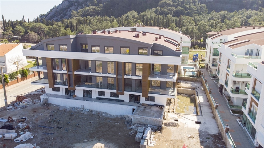 مشروع قيد الإنشاء في كونيالتي أنطاليا