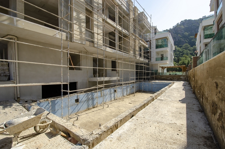 مشروع قيد الإنشاء في كونيالتي أنطاليا