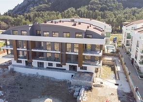 مشروع قيد الإنشاء في كونيالتي أنطاليا