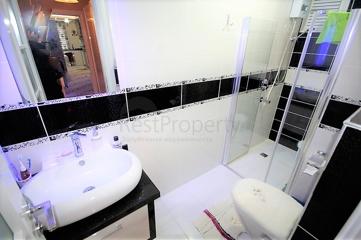 سعر مناسب - شقة ثلاث غرف وصالة في منطقة جيكجلي الراقية / الانيا 