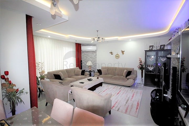 سعر مناسب - شقة ثلاث غرف وصالة في منطقة جيكجلي الراقية / الانيا 