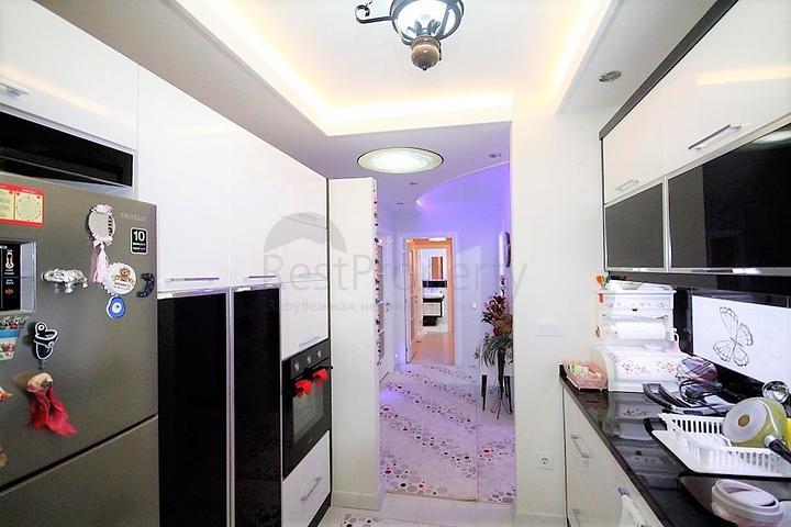 سعر مناسب - شقة ثلاث غرف وصالة في منطقة جيكجلي الراقية / الانيا 