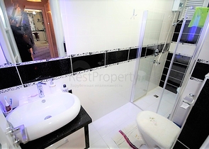 سعر مناسب - شقة ثلاث غرف وصالة في منطقة جيكجلي الراقية / الانيا 