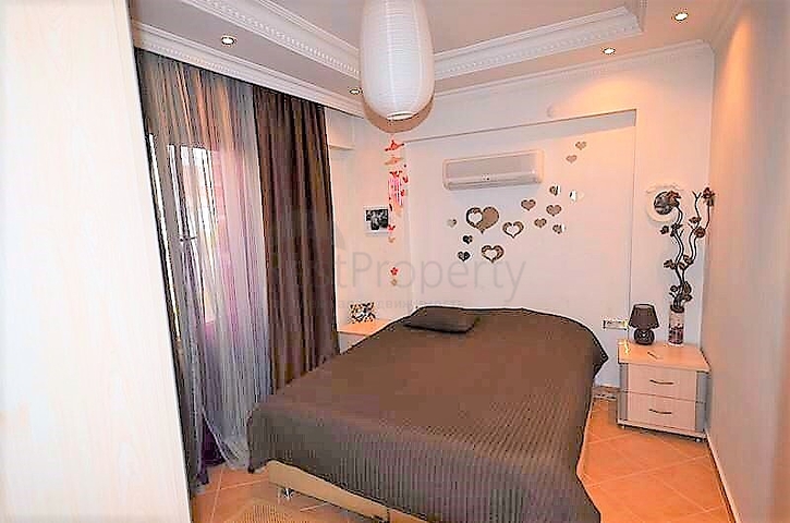 سعر اقتصادي - شقة غرفة وصالة - مفروشة - قريبة من البحر والخدمات - في منطقة مهموتلار / الانيا 