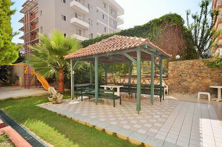 سعر اقتصادي - شقة غرفة وصالة - مفروشة - قريبة من البحر والخدمات - في منطقة مهموتلار / الانيا 