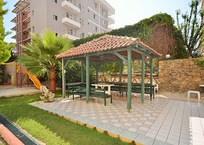 سعر اقتصادي - شقة غرفة وصالة - مفروشة - قريبة من البحر والخدمات - في منطقة مهموتلار / الانيا 