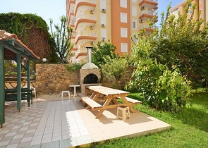 سعر اقتصادي - شقة غرفة وصالة - مفروشة - قريبة من البحر والخدمات - في منطقة مهموتلار / الانيا 