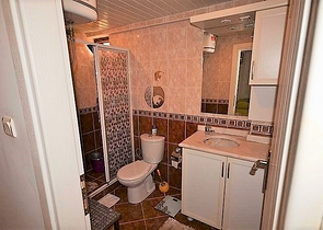 سعر اقتصادي - شقة غرفة وصالة - مفروشة - قريبة من البحر والخدمات - في منطقة مهموتلار / الانيا 