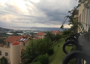 اطلالة بحر ساحرة - مجمع بخدمات 5 نجوم - دوبلكس مؤثثة - كارجي جاك / الانيا 