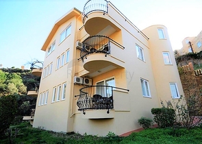 اطلالة بحر ساحرة - مجمع بخدمات 5 نجوم - دوبلكس مؤثثة - كارجي جاك / الانيا 