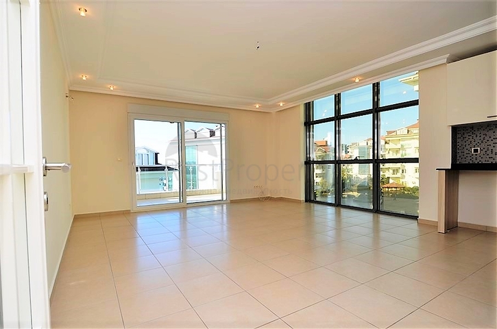 ضمن منطقة سكنية راقية - شقة غرفة وصالة في جيكجلي / الانيا 