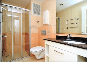 ضمن منطقة سكنية راقية - شقة غرفة وصالة في جيكجلي / الانيا 