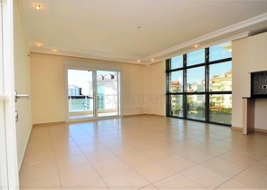 ضمن منطقة سكنية راقية - شقة غرفة وصالة في جيكجلي / الانيا 