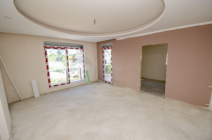 مشروع استثماري في كونيالتي انطاليا