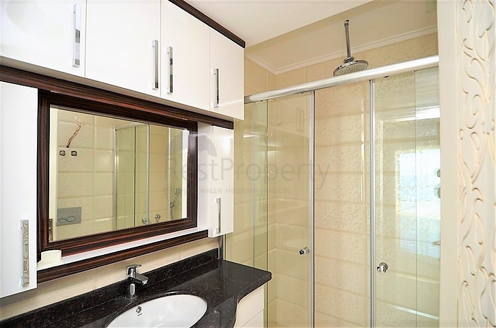 شقة غرفتين وصالة في مجمع فاخر ب مهموتلار / الانيا .