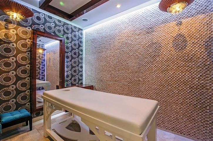 اطلالة بحر - مجمع بخدمات 5 نجوم - دوبلكس 3 غرفة وصالة - في منطقة كارجي جاك الجبلية / الانيا 