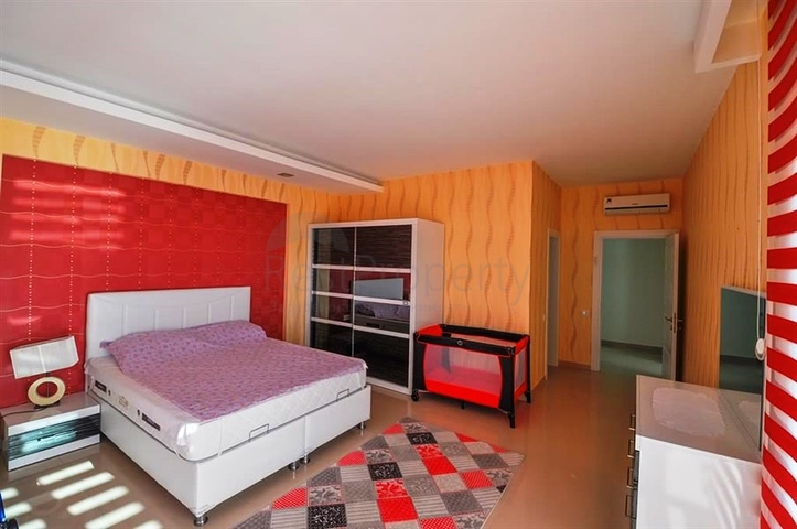 اطلالة بحر - مجمع بخدمات 5 نجوم - دوبلكس 3 غرفة وصالة - في منطقة كارجي جاك الجبلية / الانيا 