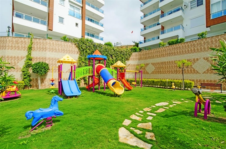 اطلالة بحر - مجمع بخدمات 5 نجوم - دوبلكس 3 غرفة وصالة - في منطقة كارجي جاك الجبلية / الانيا 